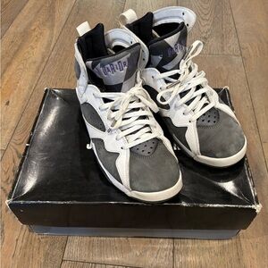 Jordan Air 7 Retro “White Varsity Purple”